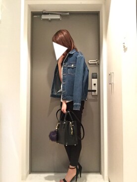 「ブラック×ホワイト」｜「アイテム（デニムジャケット）」を使った、AＹaさん（レディース・157cm）の秋コーディネート