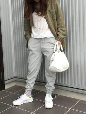 「muta（ムータ）のアイテム（バッグ）」を使った、Rinaaaaaさん（レディース・150cm）の春コーディネート