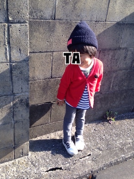 「COMME CA DU MODE（コムサデモード）のアイテム（モカシン/デッキシューズ）」を使った、RITAさん（キッズ・90cm）の秋コーディネート