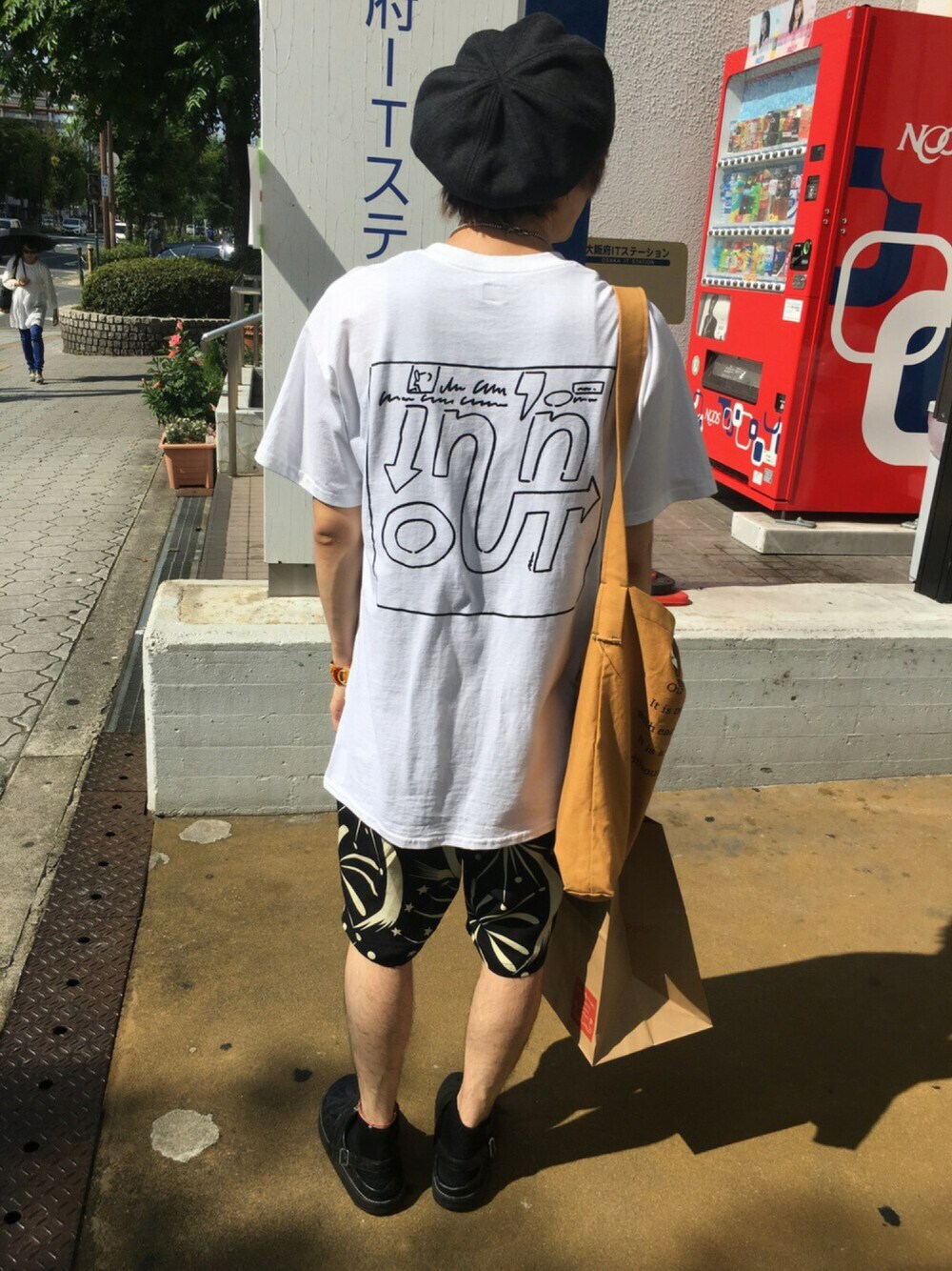 「夏コーデ、ハーフパンツ、休日スタイル、ビッグT、RAGEBLUE、ベレー帽」｜「RAGEBLUEのアイテム（ハンチング/ベレー帽、ブラック系）」を使った、❃m.t◡̈♥︎leo❃さん（メンズ・168cm）の夏コーディネートの1枚目の写真