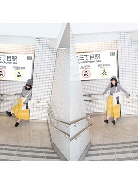 「sneeuw（スニュウ）のアイテム（スカート）」を使った、美里さん（レディース・157cm）の秋コーディネート