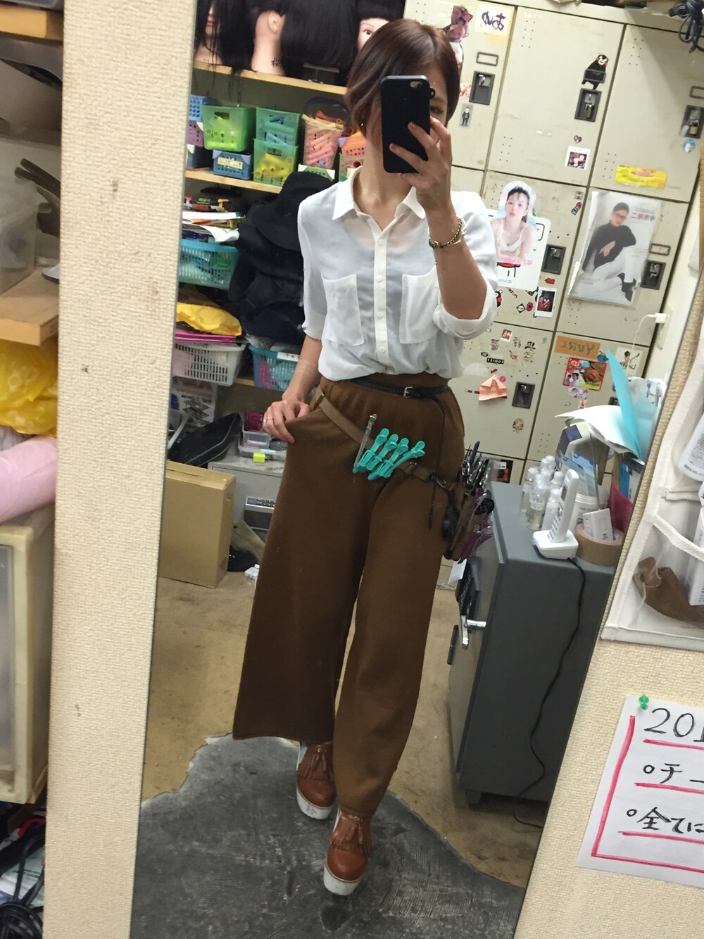 「ママコーデ、ワイドパンツ、ゆるコーデ、シンプルコーデ、プチプラ、大人カジュアル、ガウチョパンツ、GU、シャツスタイル、白シャツ」｜「H&Mのアイテム（シャツ/ブラウス、ホワイト系）」を使った、Yuri mom.♡さん（レディース・156cm）の春コーディネートの1枚目の写真