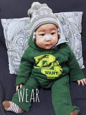 「DIESEL（ディーゼル）のアイテム（オールインワン・サロペット）」を使った、kuOnさん（キッズ・60cm）の冬コーディネート