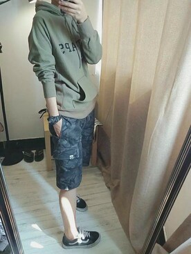 开始®艾小斯さんのコーディネート