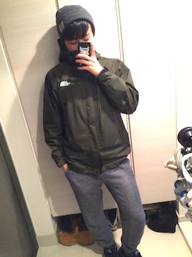 「スウエット」｜「アイテム（マウンテンパーカー）」を使った、ぬまっくすさん（メンズ・173cm）の冬コーディネート