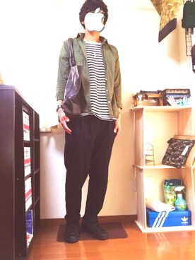 「UP START（アップスタート）のアイテム（パンツ）」を使った、tomiさん（メンズ・171cm）の春コーディネート