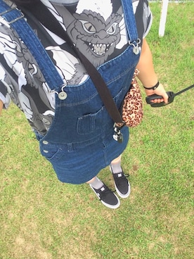 「DROP DEAD（ドロップデッド）のアイテム」を使った、やむやむさん（レディース・156cm）の春コーディネート