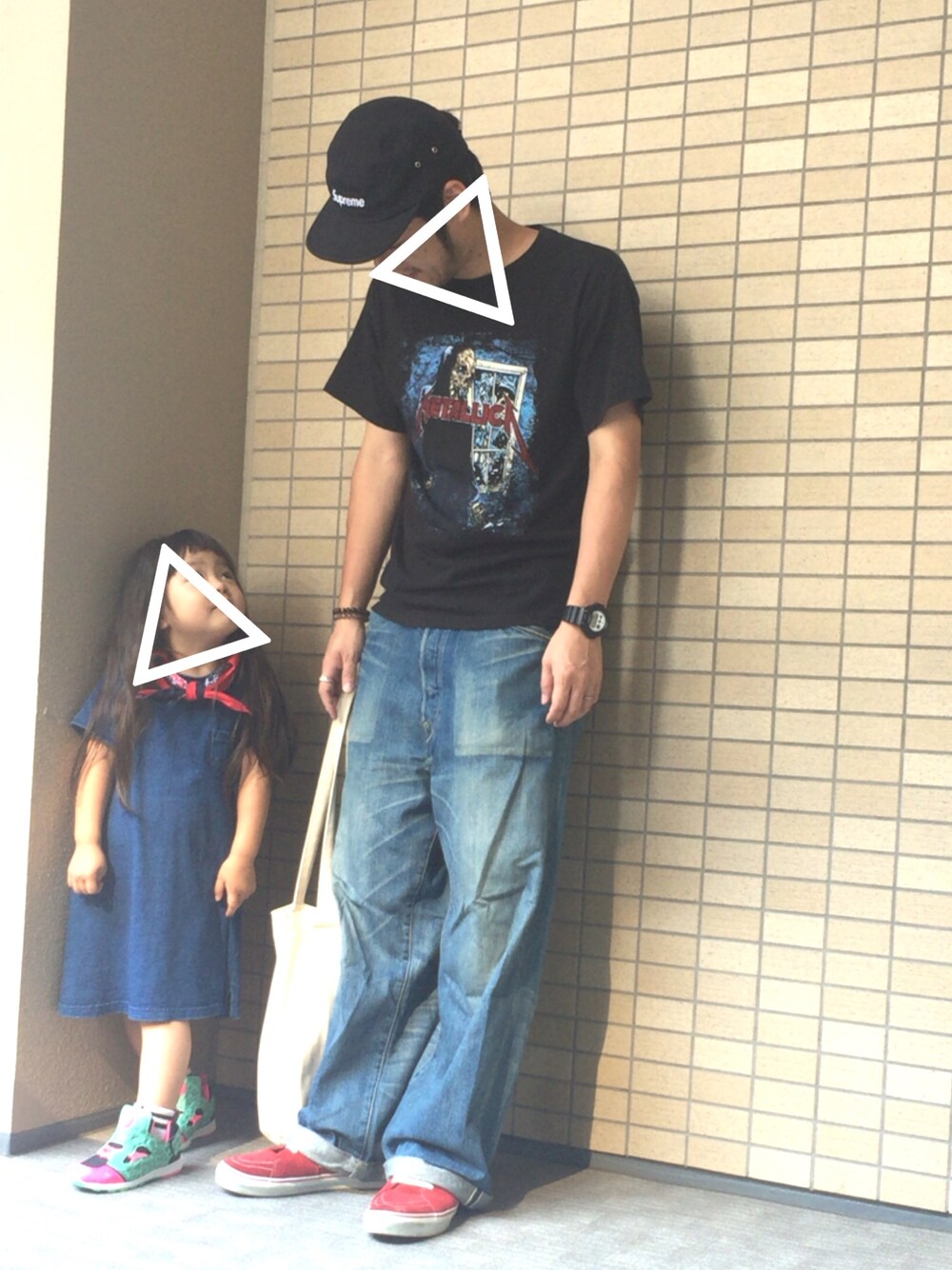 「kids、女の子、3歳、デニムワンピース、バンダナ、プチプラ、ポンプフューリー、おやこーで。」｜「Birthdayのアイテム（ワンピース、ブルー系）」を使った、ai ◡̈* さん（キッズ・100cm）の夏コーディネートの1枚目の写真