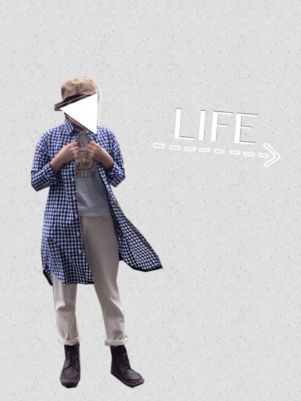 ブルー系のシャツ/ブラウス、ホワイト系のTシャツ/カットソー、ホワイト系のその他パンツを着用したレディースの夏コーディネートの1枚目の写真