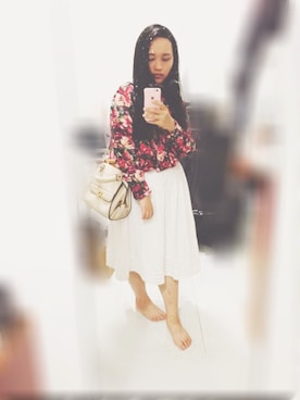 Yu-rong Linさんのコーディネート