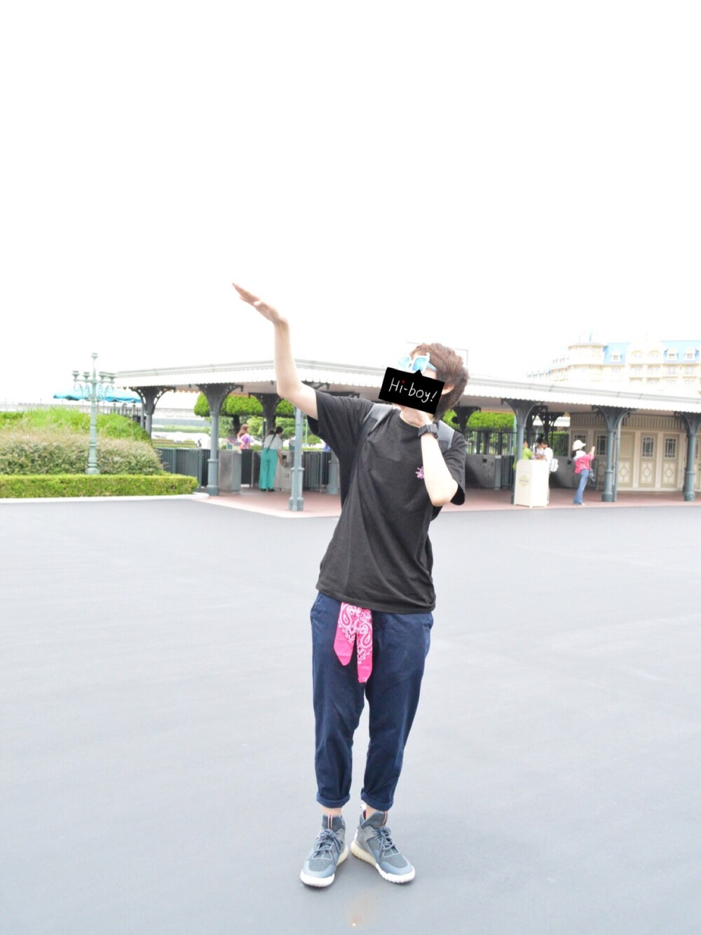 「STUSSYのBasic Logo Tee（Tシャツ/カットソー、ホワイト系）」を使った、ポンジュースさん（メンズ・172cm）の秋コーディネートの1枚目の写真