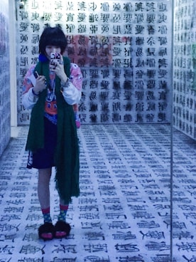 「アイテム（ビーチサンダル、ブラック系）」を使った、zxxiexxさん（レディース・161cm）の春コーディネート