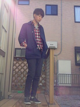 「アイテム（ステンカラーコート）」を使った、Akiさん（メンズ・175cm・10代）の冬コーディネート