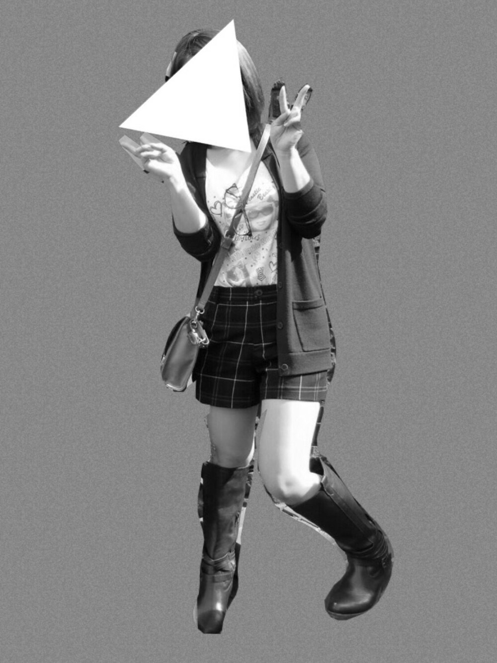「軽装、barbie、KATESPADESATURDAYS、ロングブーツ、おでかけ、シロクロ、モノクロ」｜「UNIQLOのアイテム（その他パンツ、ブルー系）」を使った、ninjinさん（レディース・152cm）の冬コーディネートの1枚目の写真