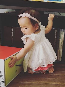 「babyGAP（babyGAP）のアイテム（Tシャツ/カットソー、ホワイト系）」を使った、Bab☺︎yuinaaさん（キッズ・80cm）の春コーディネート