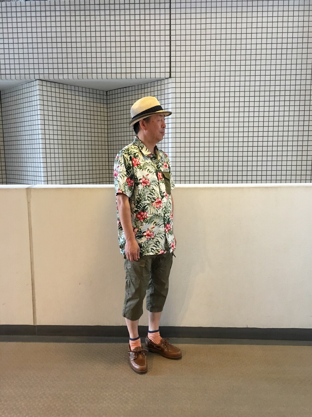 「休日スタイル、AVIREX、ダナー、夏コーデ」｜「AVIREXのavirex/ アヴィレックス/ S/S PATCH CUSTOM ALOHA SHIRT/ 半袖　パッチカスタム　アロハシャツ（シャツ/ブラウス、ホワイト系）」を使った、Koji さん（メンズ・170cm）の夏コーディネートの1枚目の写真