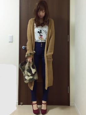 「スキニー」｜「アイテム（サロペット/オーバーオール）」を使った、nana♡さん（レディース・160cm）の冬コーディネート