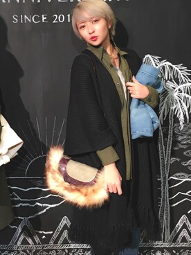 「SNIDEL（スナイデル）のアイテム（ポンチョ）」を使った、YU-AOfficialさん（レディース・152cm）の春コーディネート