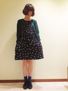 「POU DOU DOU（プードゥドゥ）のレーヨンひよこ豆ドットサックワンピ（ワンピース、ブラック系）」を使った、ホシさん（レディース・160cm）の秋コーディネート