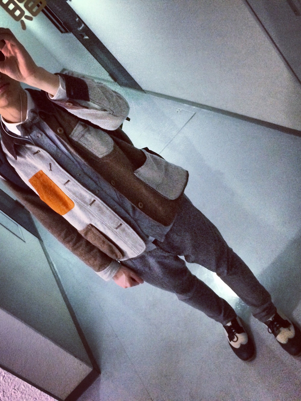 「ツイード、グレー、BEAMS、ドレスシューズ、サルエルパンツ、蝶ネクタイ、ciaopanic、ジャケットスタイル、クレイジーパターン、#WEARBOOKエントリー」｜「HAREの蝶ネクタイ（蝶ネクタイ、グレー系）」を使った、Ryoさん（メンズ・176cm）の春コーディネートの1枚目の写真