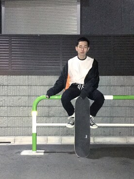 「アイテム（その他アウター）」を使った、加藤 凌さん（メンズ・173cm・10代）の秋コーディネート
