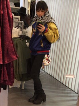 「原宿」｜「アイテム（スタジャン）」を使った、애경さん（レディース・163cm）の冬コーディネート