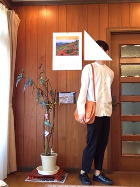 「HARE（ハレ）のダブルベルトスニーカー(HARE)（スニーカー）」を使った、あおいさん（メンズ・175cm）の春コーディネート