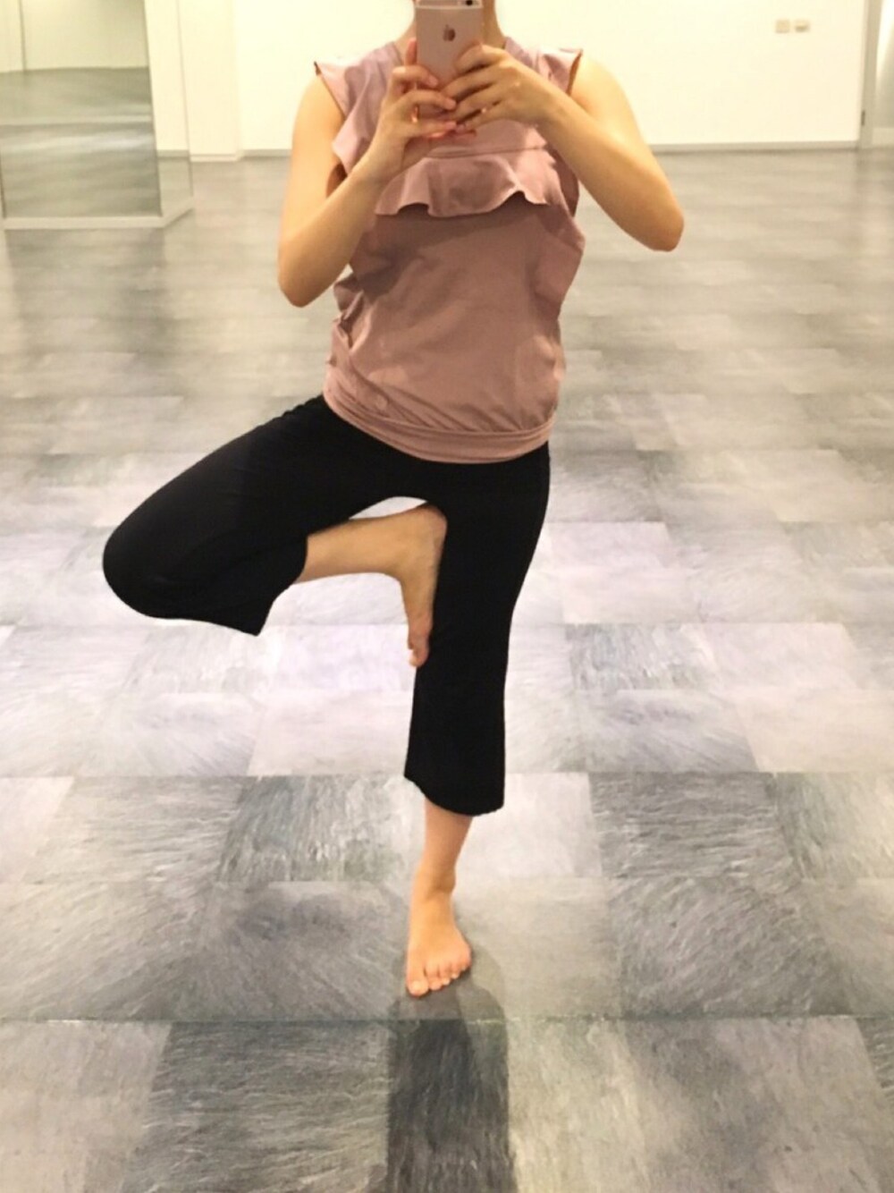 「ヨガインストラクター、ヨガ、YOGA、yoga wear、現役音大生ヨガインストラクター、fitness」｜「suriaのアイテム（トップス、ピンク系）」を使った、tomoeさん（レディース・152cm）の夏コーディネートの1枚目の写真