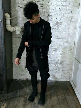 「Ann DEMEULEMEESTER（アンドゥムルメステール）のアイテム（ジャケット/アウター）」を使った、Jerry Perezさん（メンズ・170cm）の春コーディネート