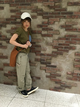 「TYPE BLUE（タイプブルー）のアイテム（カーゴパンツ）」を使った、Yukieさん（レディース・156cm）の夏コーディネート