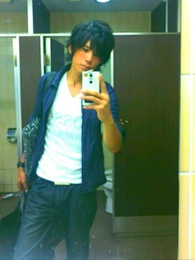 「LAGUST（ラガス）のアイテム」を使った、みやけっさん（メンズ・184cm）の秋コーディネート