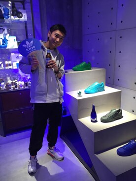 「NIKE（ナイキ）のアイテム（スニーカー、ホワイト系）」を使った、Motoさん（メンズ）の冬コーディネート