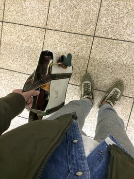 「sneakers」｜「アイテム（ブルゾン）」を使った、icchy naokiさん（メンズ・176cm）の秋コーディネート