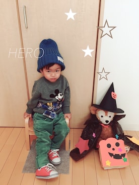 「e.a.B（エーアーベー）のアイテム（パンツ）」を使った、HEROさん（キッズ・90cm）の秋コーディネート