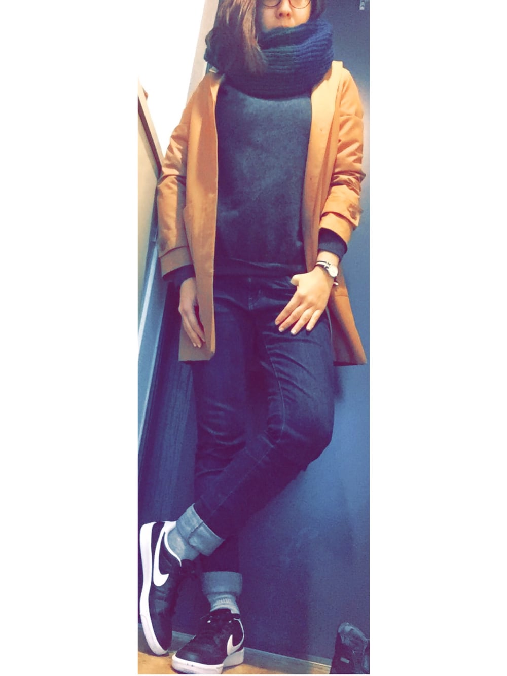 「simple、winter」｜「Levi'sのアイテム（デニムパンツ、その他）」を使った、pearley さん（レディース・158cm）の冬コーディネートの1枚目の写真