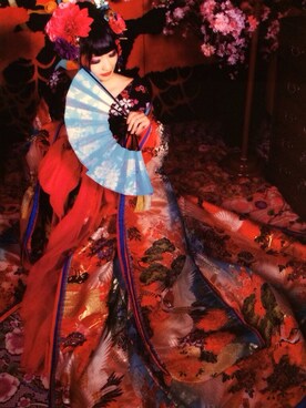 「アイテム（水着/着物・浴衣、レッド系）」を使った、ゆりさん（レディース・169cm）の冬コーディネート