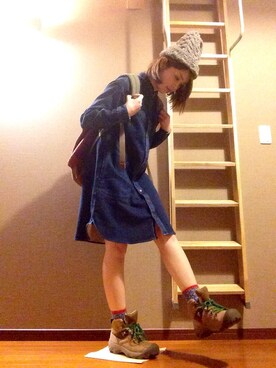 「KEEN（キーン）のアイテム（ブーツ、ブラウン系）」を使った、Kahoさん（レディース・157cm）の春コーディネート
