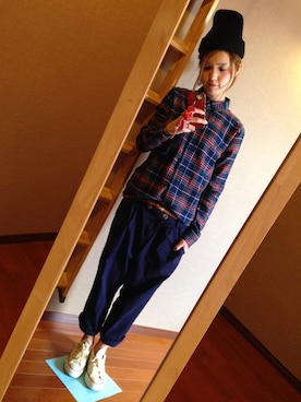 「OLIVE des OLIVE（オリーブデオリーブ）のアイテム（その他パンツ、ブルー系）」を使った、Kahoさん（レディース・157cm）の秋コーディネート
