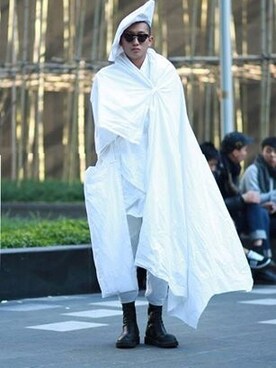 「RICK OWENS」｜「アイテム（ポンチョ）」を使った、gomongさん（メンズ・176cm）の冬コーディネート