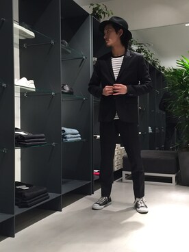 「STUDIOUS（ステュディオス）のアイテム（スラックス）」を使った、水野亘さん（メンズ・175cm）の春コーディネート