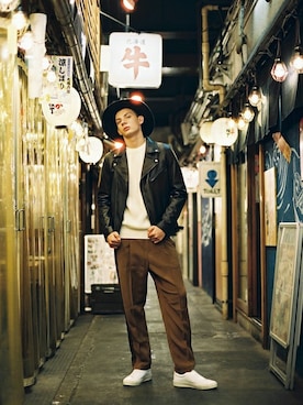 「アイテム（ライダースジャケット）」を使った、水野亘さん（メンズ・185cm）の秋コーディネート