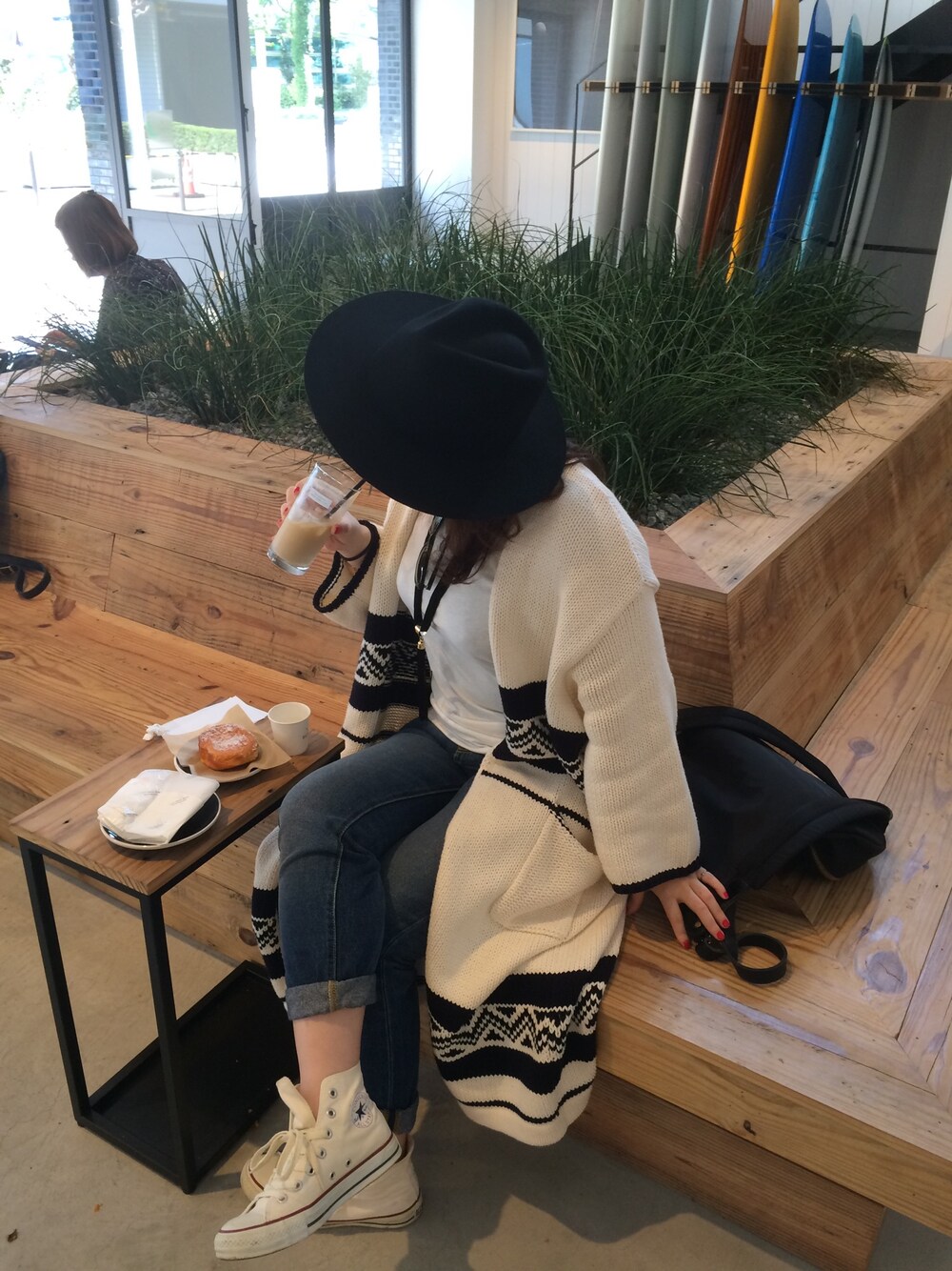 「TODAYFUL、STURDAYS、大阪、秋のコーデ」｜「TODAYFULのロングニットカーディガン（カーディガン/ボレロ、ホワイト系）」を使った、hidemiさん（レディース・155cm）の秋コーディネートの1枚目の写真