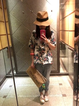 Tiffany さんの「レーヨン100アロハ半袖シャツ【niko and...】」を使ったコーディネート