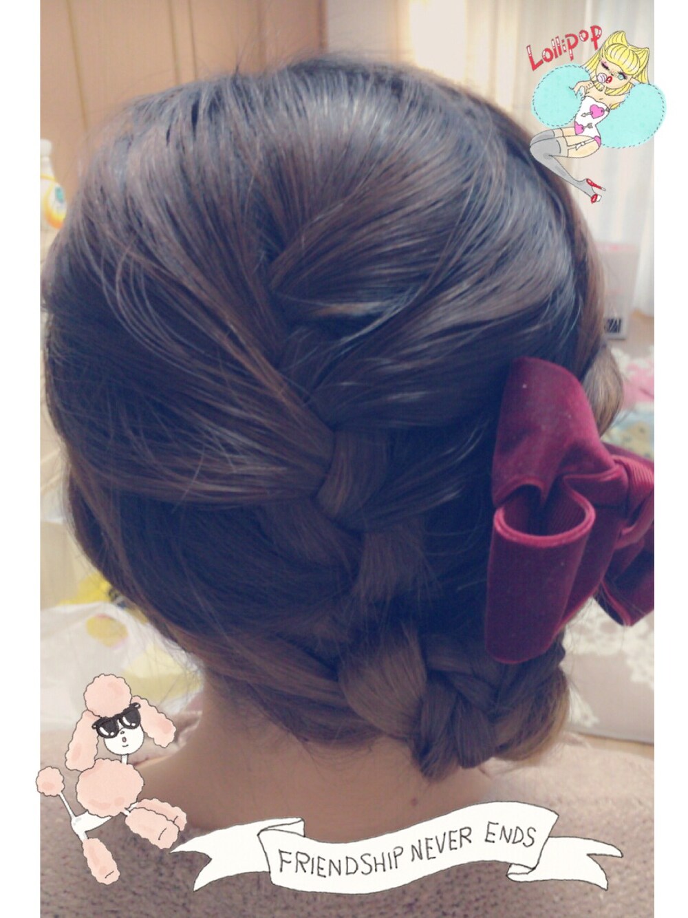 「ヘアアレンジ」｜「3coinsのアイテム（ヘアアクセサリー、レッド系）」を使った、mocoさん（レディース・163cm）の冬コーディネートの1枚目の写真
