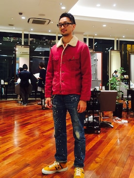 「アイテム（ライダースジャケット、ピンク系）」を使った、北崎 一矢さん（メンズ・176cm）の冬コーディネート
