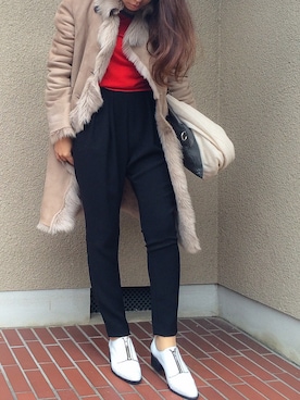 「アイテム（クラッチバッグ、グレー系）」を使った、sceさん（レディース・166cm）の冬コーディネート