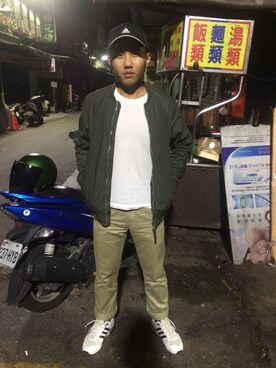 「PULL&BEAR（プルアンドベア）のアイテム（ミリタリージャケット）」を使った、WeiYuさん（メンズ・172cm）の冬コーディネート