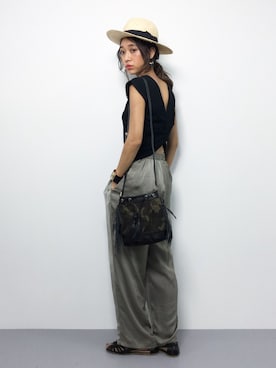 「PLAIN CLOTHING（プレーンクロージング）のアイテム（サンダル）」を使った、teraさん（レディース・164cm）の夏コーディネート