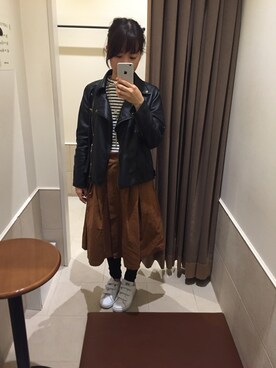「PAGEBOY」｜「アイテム（ライダースジャケット）」を使った、linaさん（レディース・157cm）の秋コーディネート