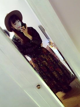 「部屋撮り」｜「アイテム（ライダースジャケット）」を使った、KANAさん（レディース・168cm）の冬コーディネート